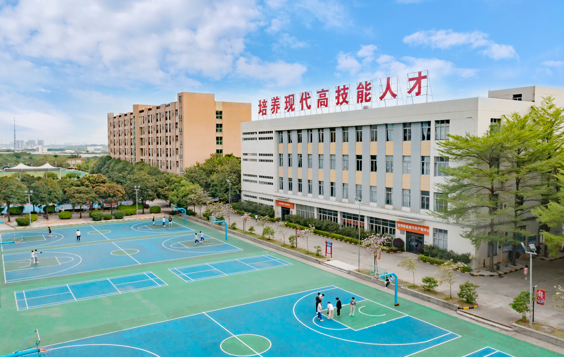 广州市华风高级技工学校实训楼.jpg